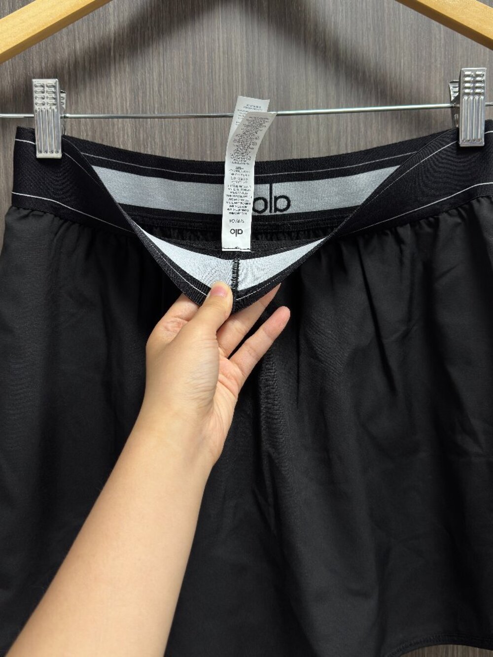 NWT🌻Alo Yoga Match Point Tennis Skirt Black🎼Sporty Chic Mini Skirt - Picture 3 of 8